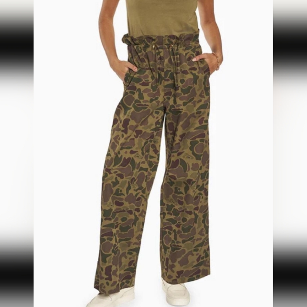 YES AND Wide Leg Camo Pants Size Medium